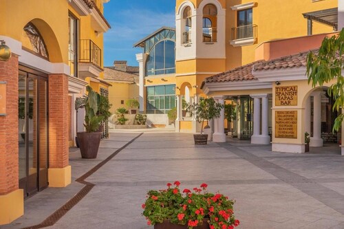Stunning 3 bedroom townhouse - CE51LT