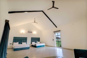 2 chambres, lits pliants/supplémentaires, draps fournis