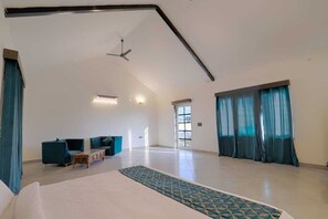 2 chambres, lits pliants/supplémentaires, draps fournis