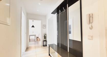 Centrally located near Essen main station and the University of Duisburg-Essen