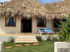 Exterior - Villa Punta Coral in a fantastic location right by the sea (Las Galeras)