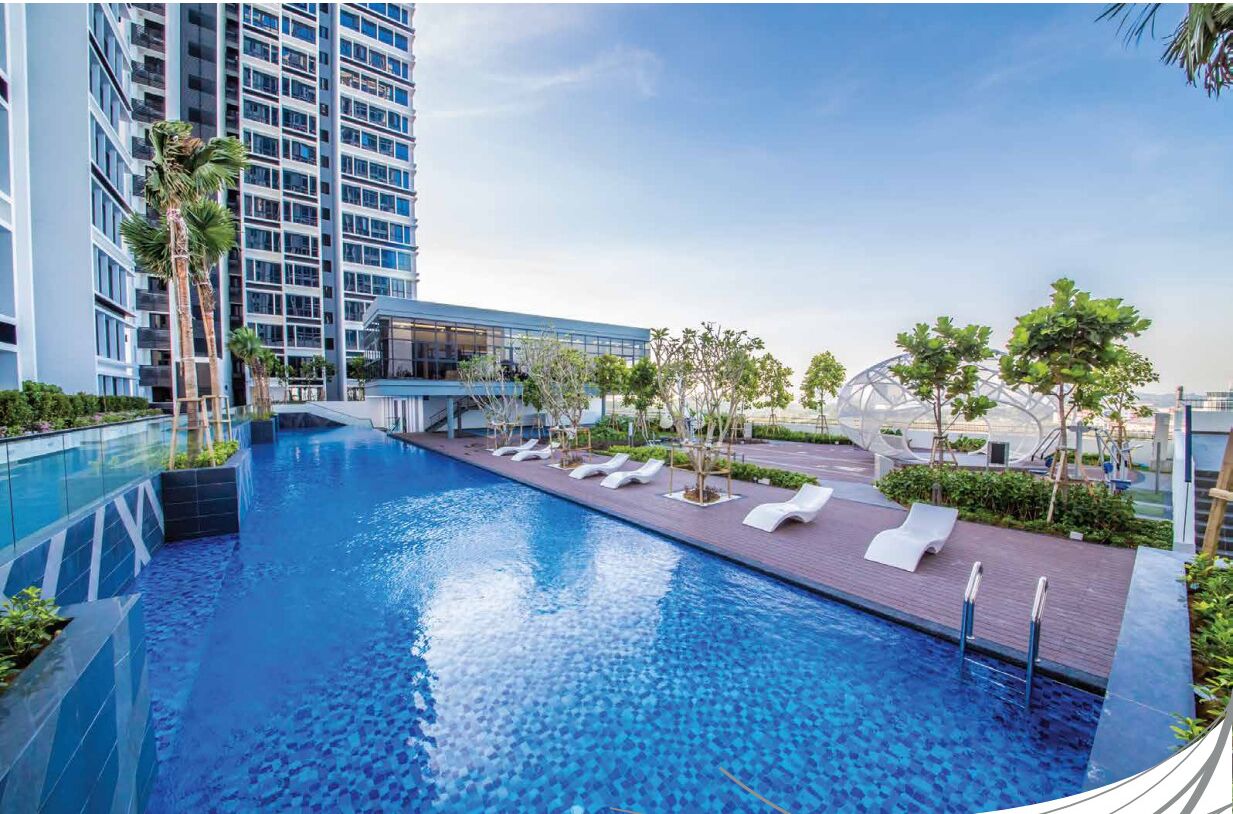 Piscina coperta, piscina all'aperto