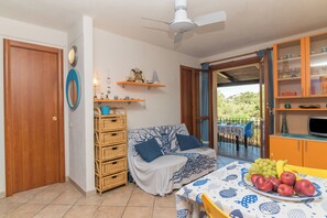 Family Apartment, Multiple Bedrooms (Casa Emozione With Shared Pool) | Dining - Casa Emozione With Shared Pool (Olbia)