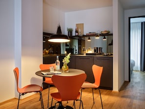Two Bedroom Apartment | Private kitchen | Electric kettle, dining tables - Boston Apartments (Hamburg)