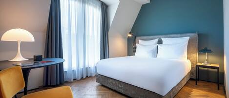 sly room | Hypo-allergenic bedding, soundproofing, free WiFi, bed sheets