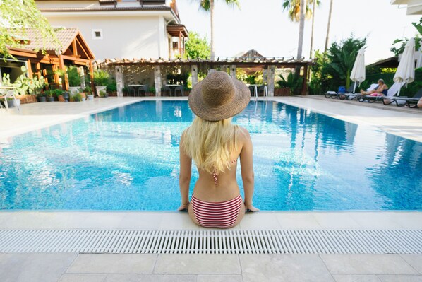 Piscine extérieure (ouverte en saison)