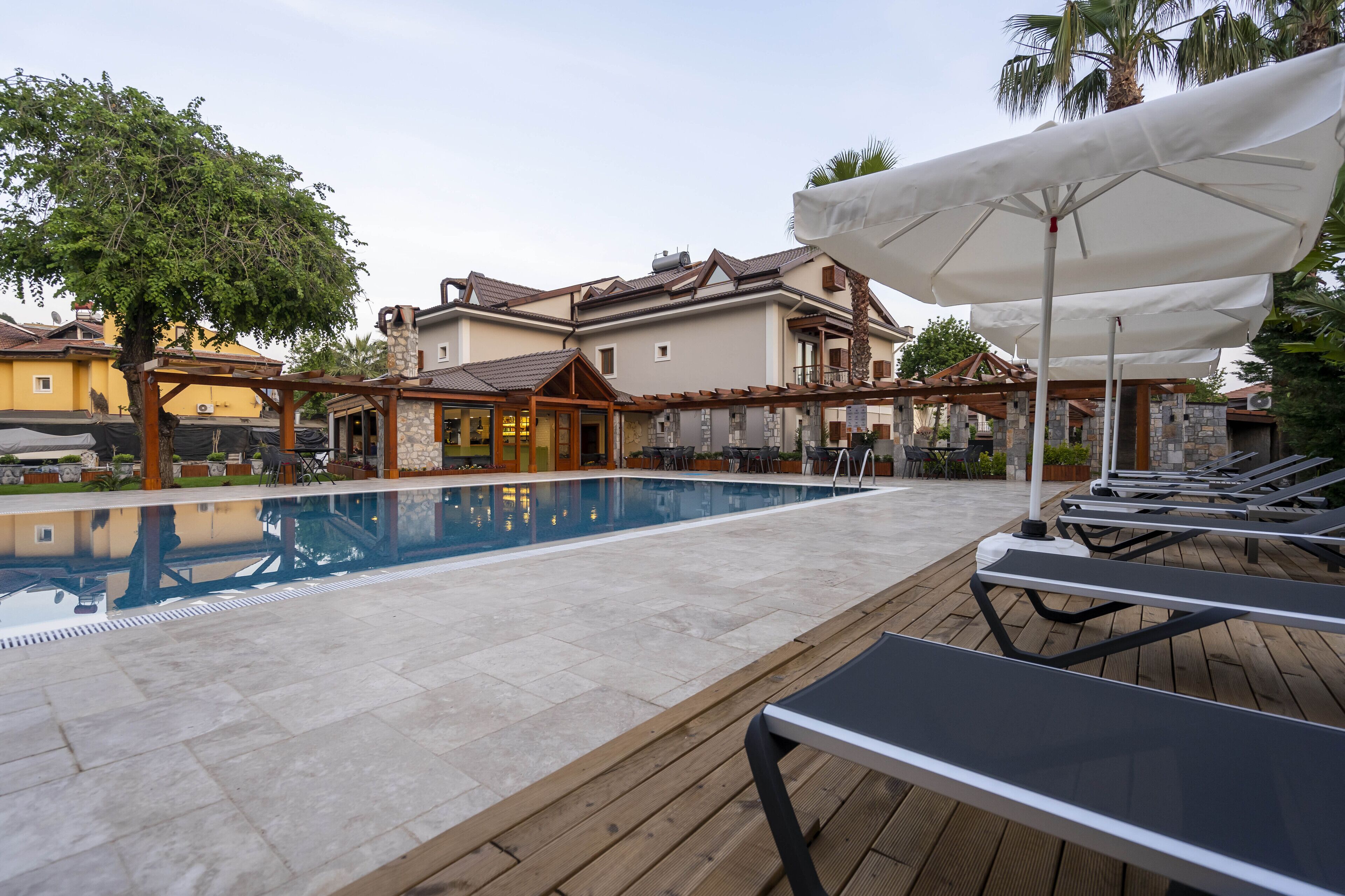 Seasonal outdoor pool