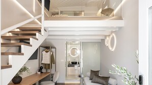 Maisonette | 책상, 방음 설비, 무료 유아용 침대, 무료 WiFi