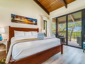 2 bedrooms, internet - Remodeled Condo W/Ocean Views-Kamaole Sands 10301 (Kihei)