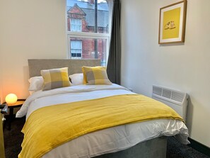 Apartment, eigenes Bad (Flat 2 Saville Street)
