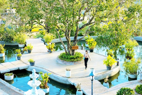 Children's play area - outdoor