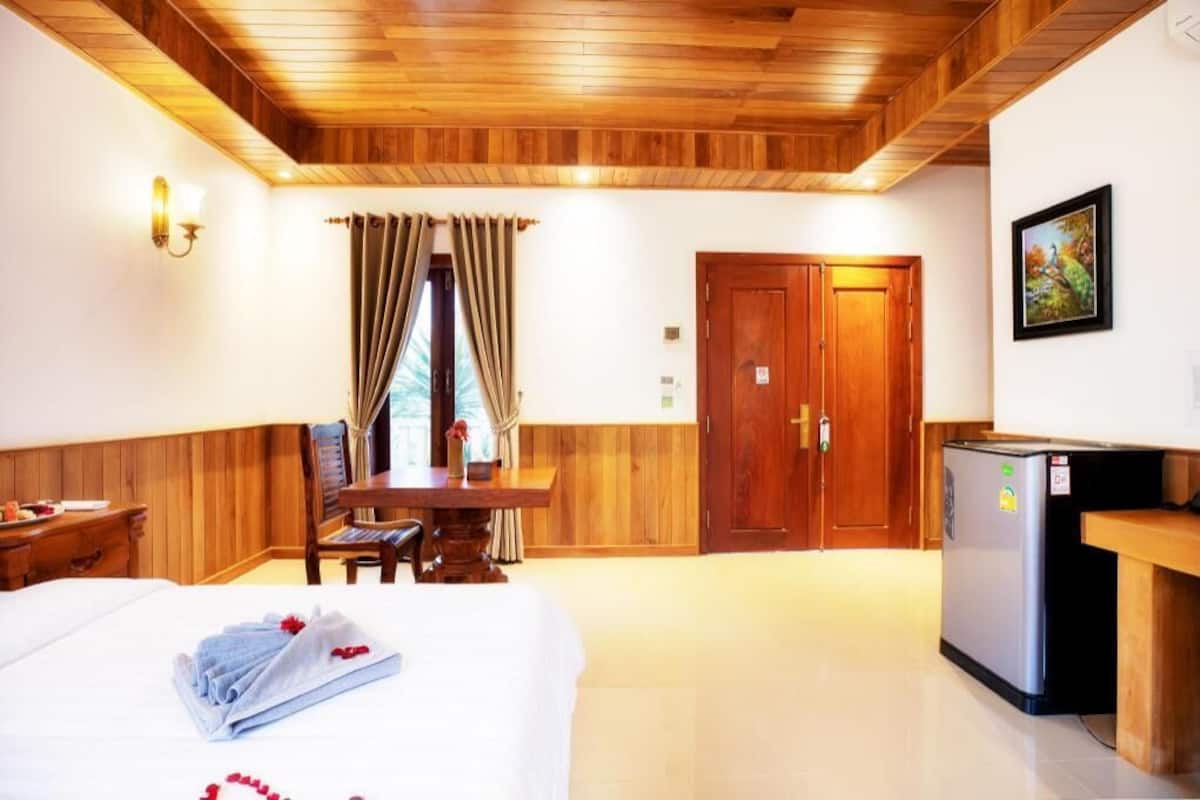 Premium bedding, minibar, in-room safe, individually decorated