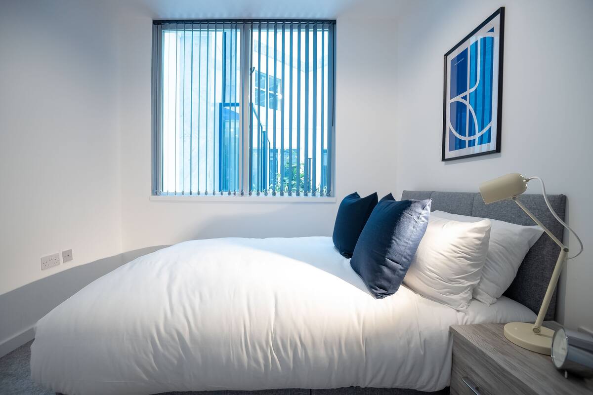 2 habitaciones, decoración personalizada y muebles diferentes