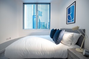 Luxury Apartment, 2 Bedrooms, Courtyard View | Individually decorated, individually furnished, laptop workspace - Luxe Apts PBoro Parking-Gym-Cinema (Peterborough)