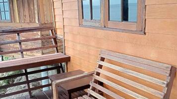 Bungalow, Sea View, Twin, 2 Paxs (Fan room) | 露台/庭院