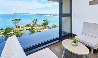 Suite Double Ocean View | Premium bedding, Select Comfort beds, minibar, desk