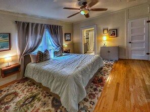 3 soverom, skrivebord, wi-fi (inkludert) og sengetøy