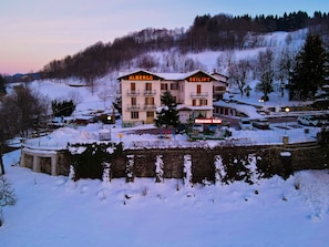 Front of property - Hotel Skilift (Frabosa Soprana)