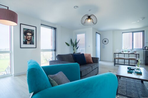 Penthouse Pboro High St Park Gym Cinema