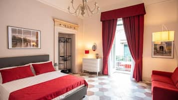 Quarto quádruplo luxo | Quartos à prova de som, Wi-Fi de cortesia