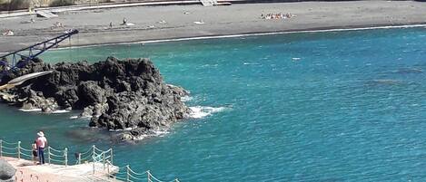 Ubicación a pie de playa y tumbonas