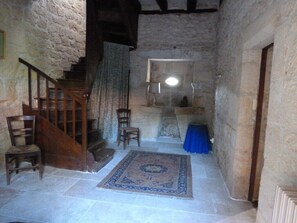 Interior - Maison de Campagne du Xvème (Vezac)