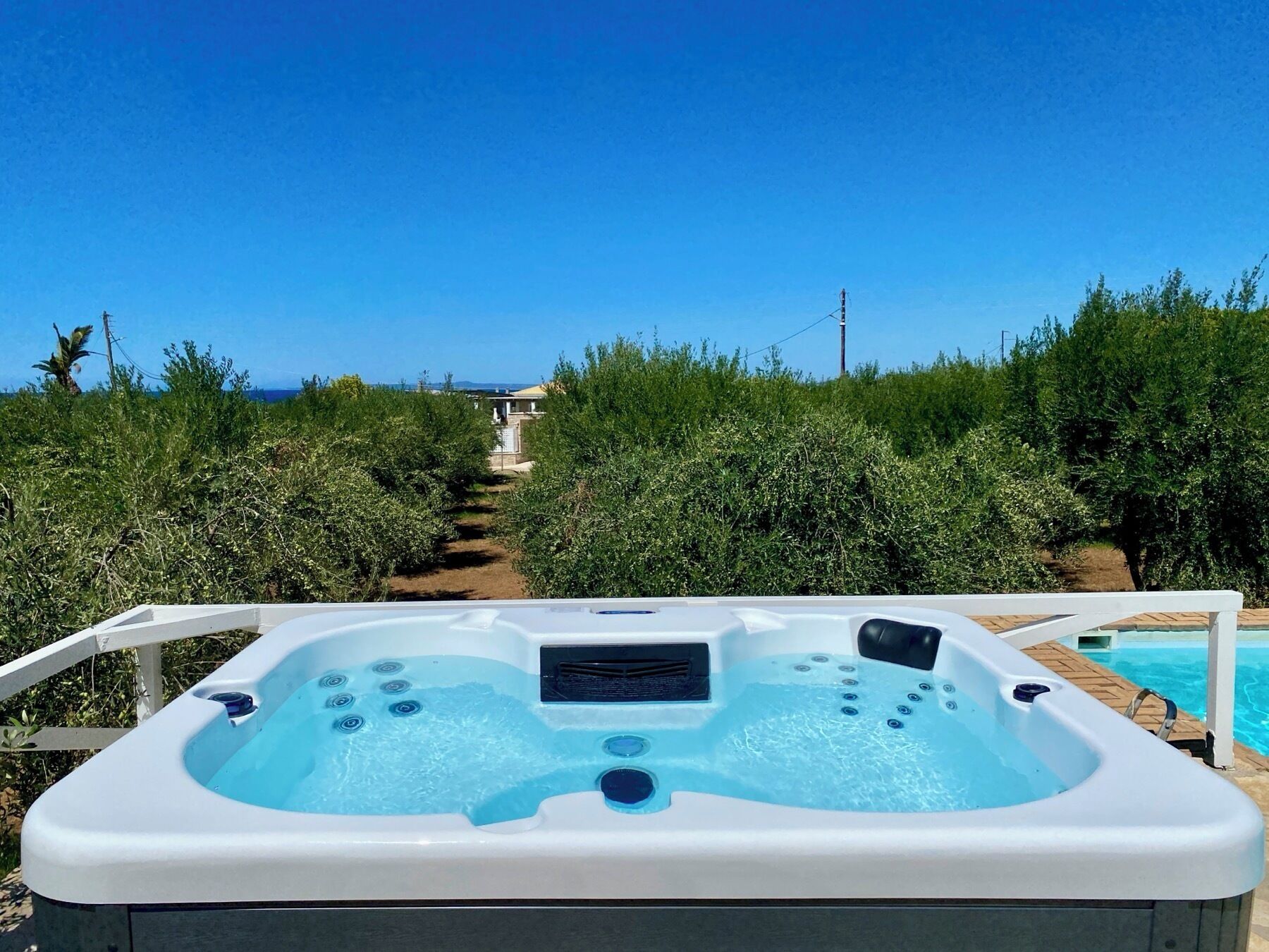 Bain à remous extérieur