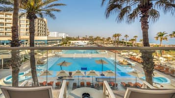 Suite, 1 habitación, vistas a la piscina | Sábanas de algodón egipcio y ropa de cama de alta calidad