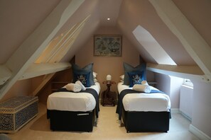 Deluxe Studio Suite - Sunset House (Chipping Norton)