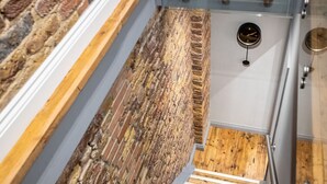 Superior appartement, 2 slaapkamers | 2 slaapkamers, een laptopwerkplek, een strijkplank/strijkijzer