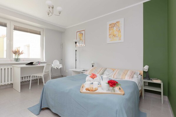 2 dormitoris, planxa i posts de planxar, wifi i roba de llit 