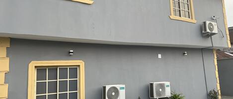 Façade de l’hébergement