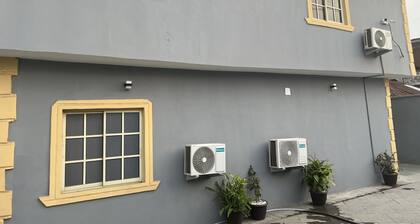 Thapunchline Apartments & Hotels