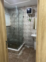 Bañera de hidromasaje interior