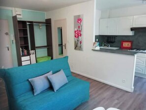TV, books