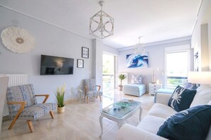 Smart TV - Beach luxe in Glyfada, Athens riviera by GHH (Glifada)