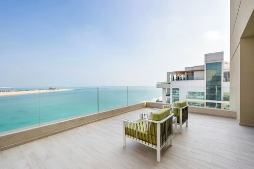 Agora, Doha, Autograph Collection