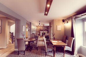 Restaurant - The Tavern (Milnthorpe)