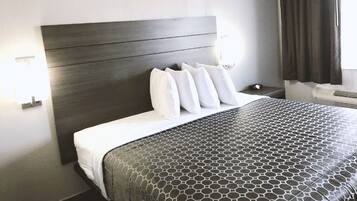 1 bedroom, desk, iron/ironing board, WiFi