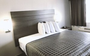 1 多间卧室、办公桌、熨斗/熨衣板、WiFi