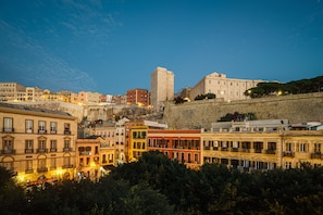 Vue sur la ville depuis lâhĂ©bergement