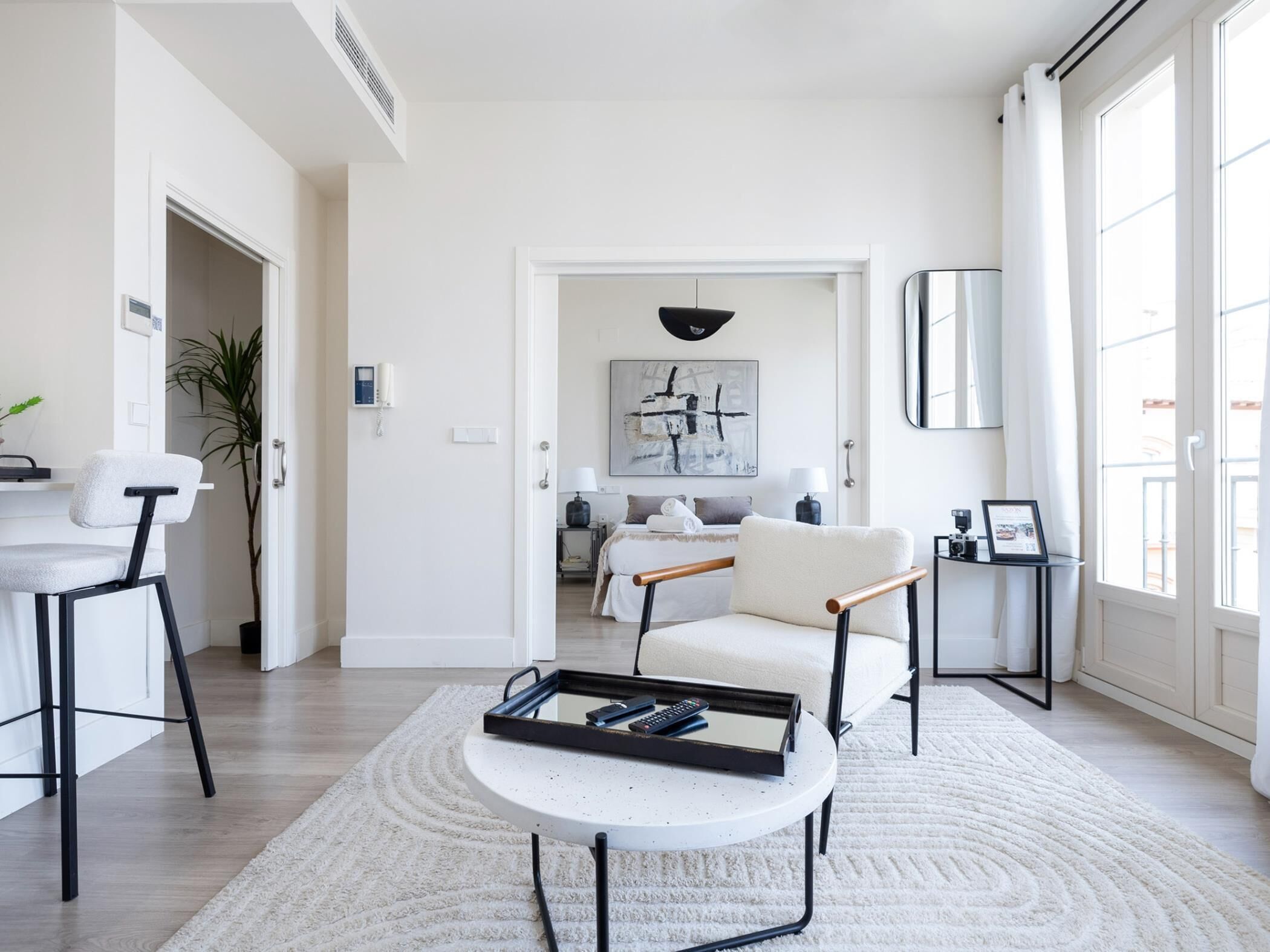 1 dormitorio, tabla de planchar con plancha, Internet y ropa de cama