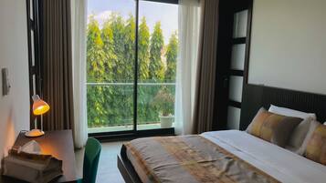 1 bedroom, desk, iron/ironing board, free WiFi