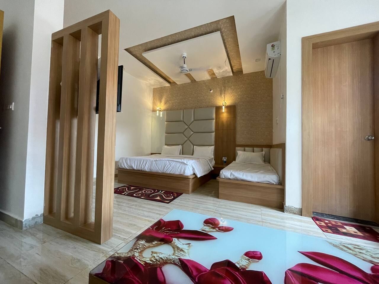 Phòng Deluxe | Bộ trải giường bằng vải cotton Ai Cập, bộ đồ giường cao cấp 