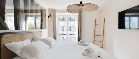 1 chambre, fer et planche à repasser, lit parapluie, Wi-Fi