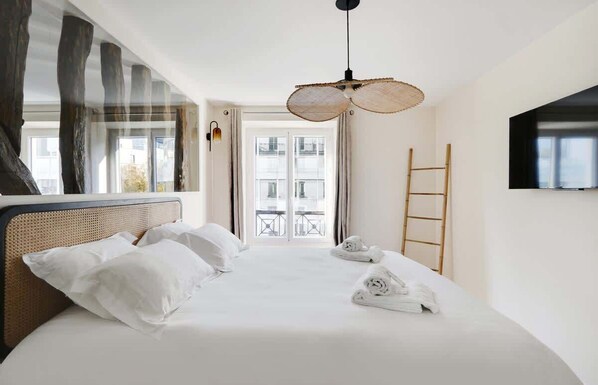 1 bedroom, iron/ironing board, travel cot, WiFi - A Nice 1-BR/ 1BA in Saint-Lazare (Paris)