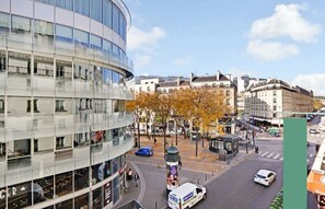 Miscellaneous - A Nice 1-BR/ 1BA in Saint-Lazare (Paris)