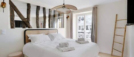 1 bedroom, iron/ironing board, travel cot, WiFi