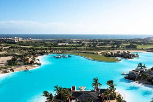 Diamante Villa available Christmas / New Years.