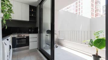 Microwave, coffee/tea maker, toaster, cookware/dishes/utensils